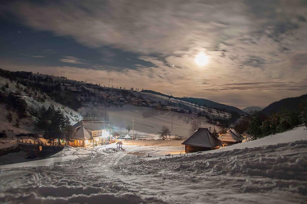 Etno Kuce Boskova Voda زلاتيبور المظهر الخارجي الصورة